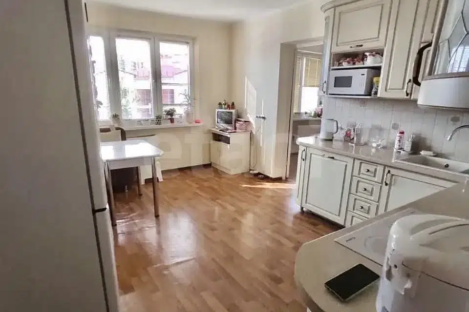 Продаётся 3-комнатная квартира, 74 м²