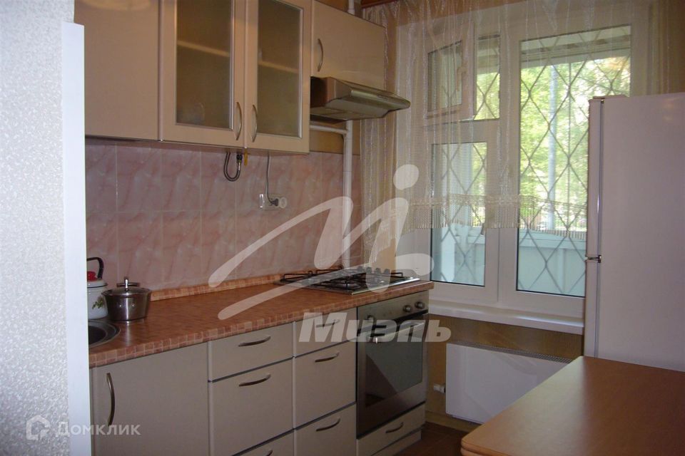 Сдаётся 1-комнатная квартира, 38 м²