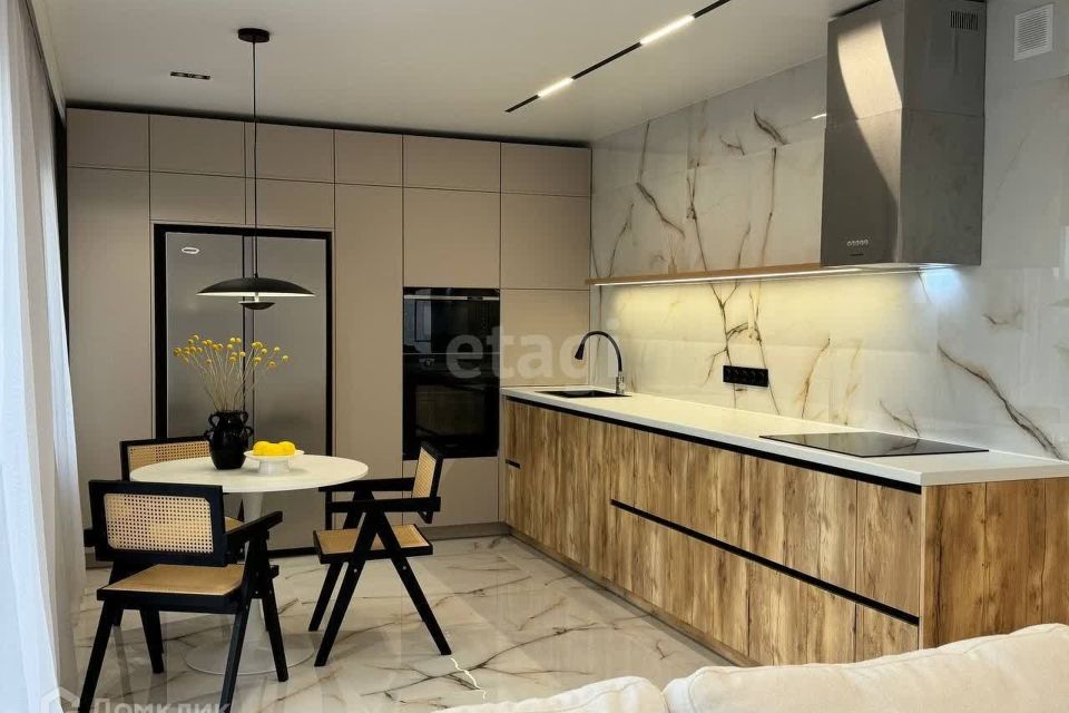 Продаётся 3-комнатная квартира, 72 м²