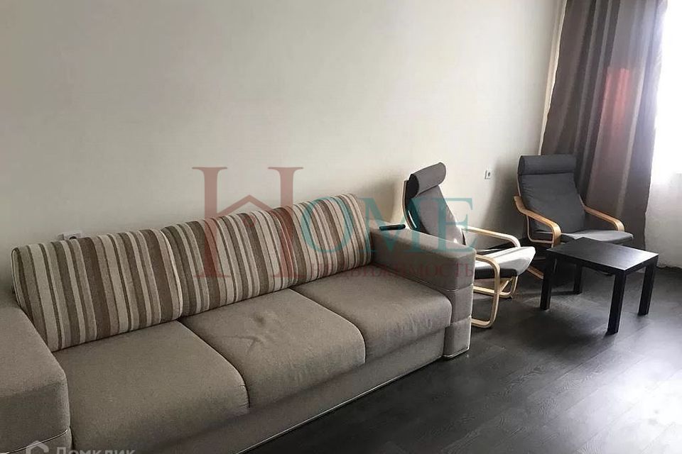 Сдаётся 2-комнатная квартира, 64 м²