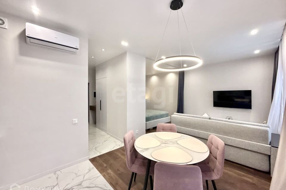 Продаётся 1-комнатная квартира, 38 м²