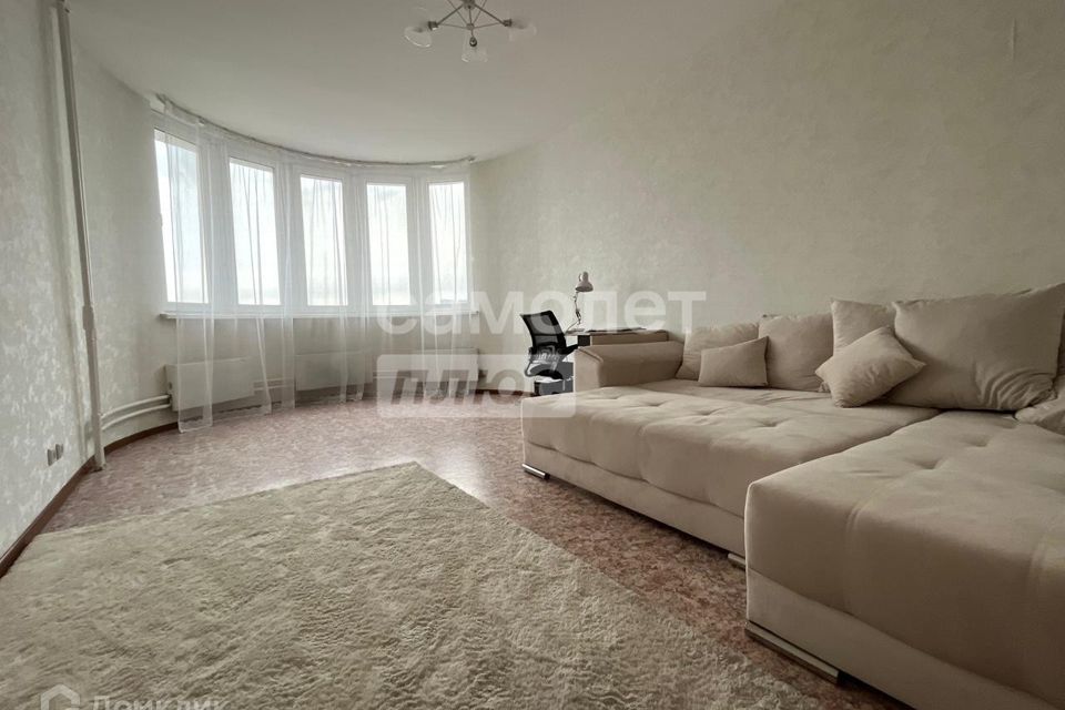 Продаётся 2-комнатная квартира, 72.5 м²