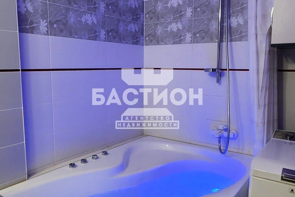 Продаётся 4-комнатная квартира, 88 м²
