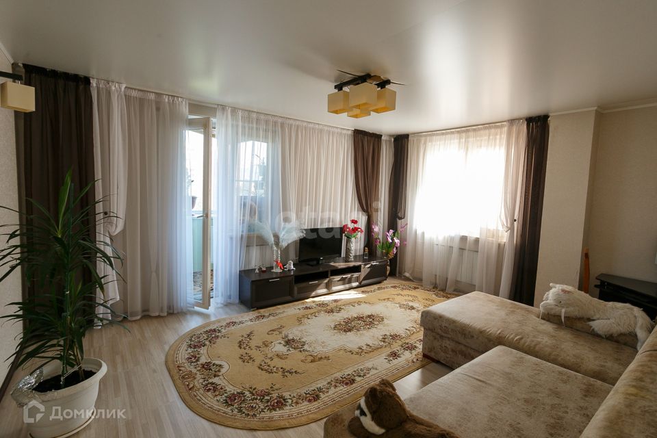 Продаётся 2-комнатная квартира, 63.2 м²