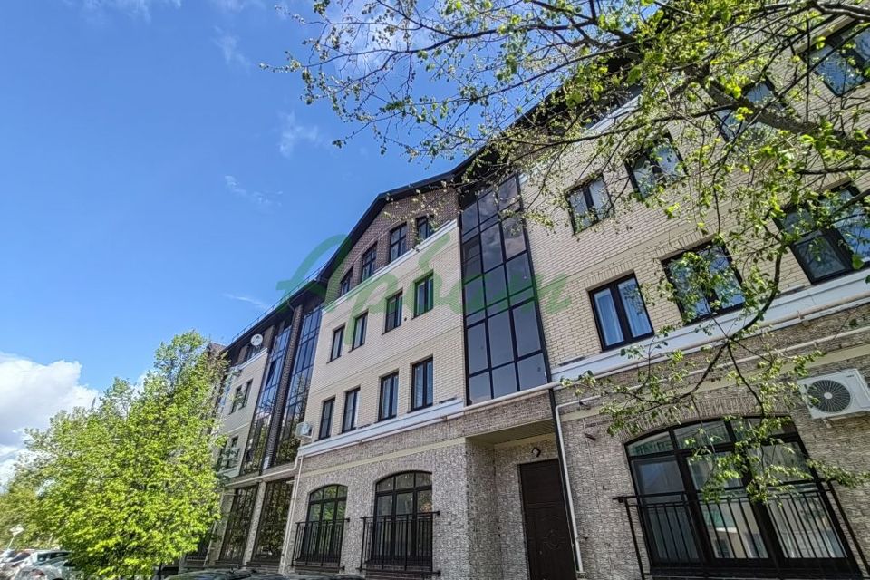 Сдаётся 1-комнатная квартира, 50.6 м²