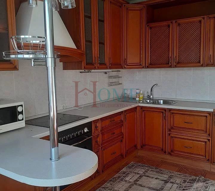 Сдаётся 2-комнатная квартира, 80 м²