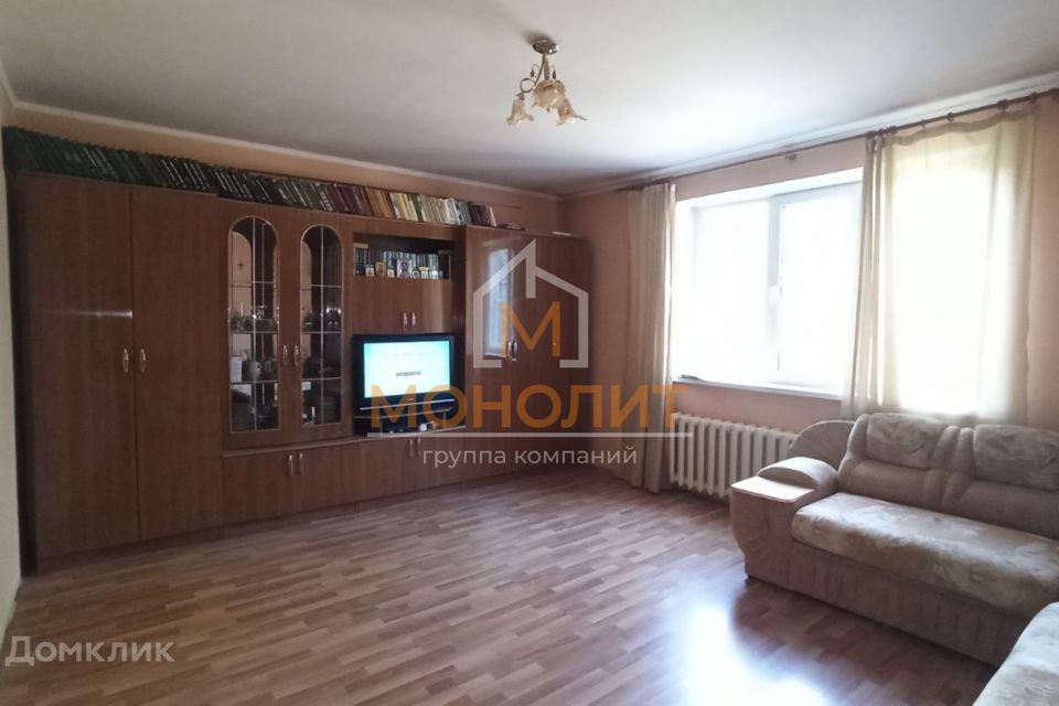 Продаётся 1-комнатная квартира, 43.6 м²