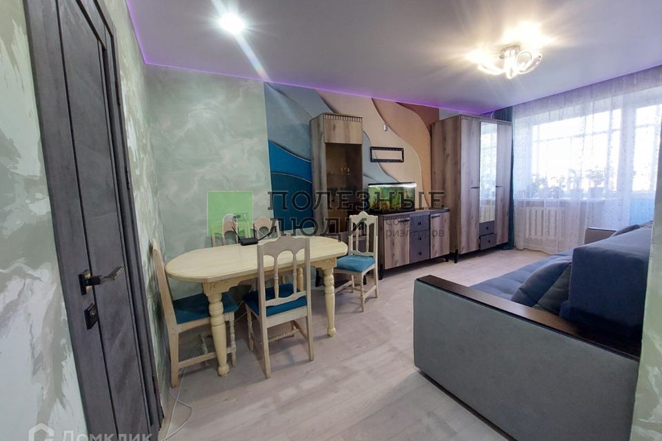 Продаётся 3-комнатная квартира, 56.7 м²