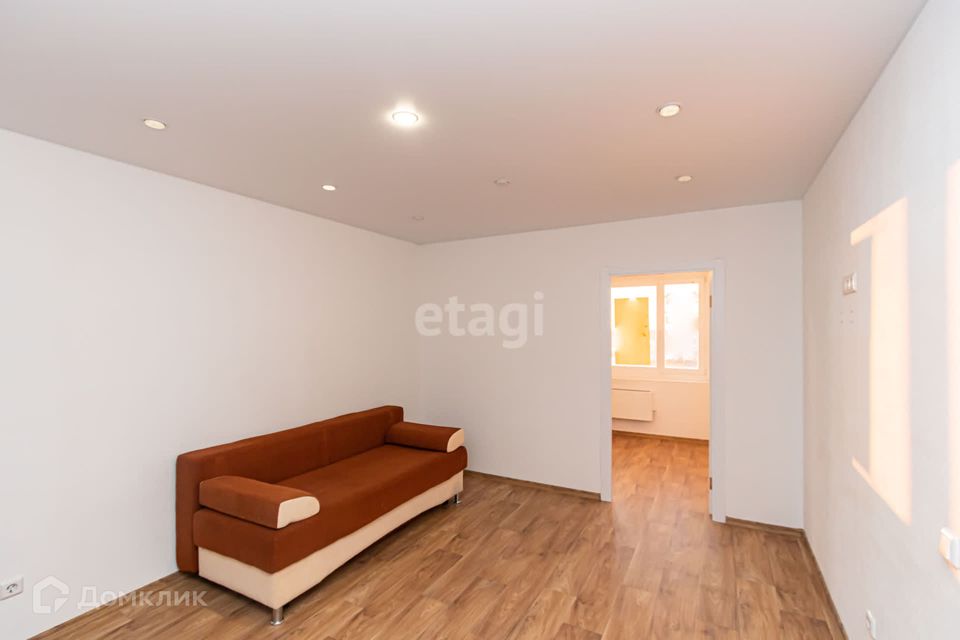 Продаётся 1-комнатная квартира, 43 м²