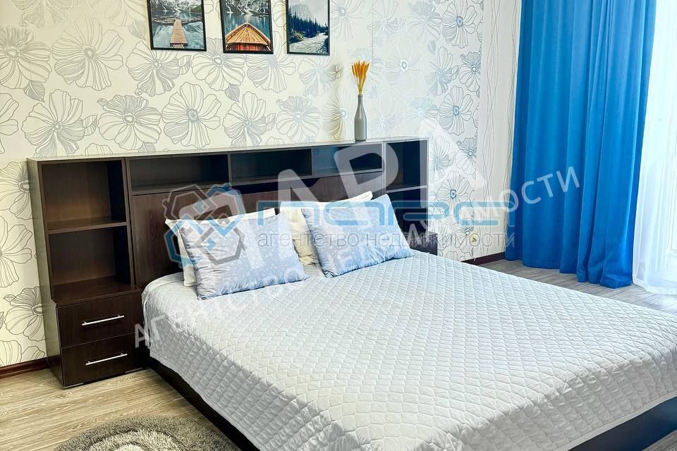 Сдаётся 1-комнатная квартира, 53 м²