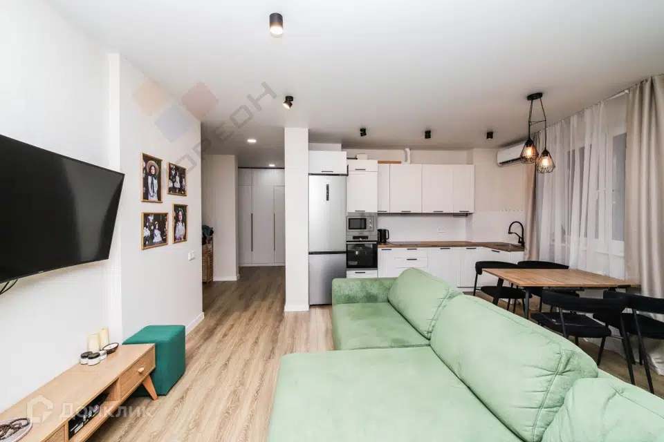 Продаётся 2-комнатная квартира, 63.5 м²