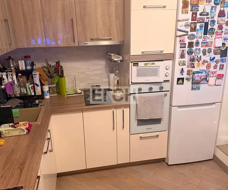 Продаётся 2-комнатная квартира, 55.6 м²