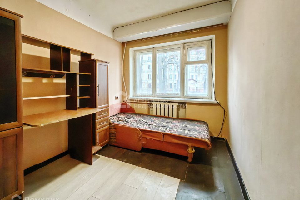 Продаётся 2 комнаты в 5-комн. квартире, 20.4 м²