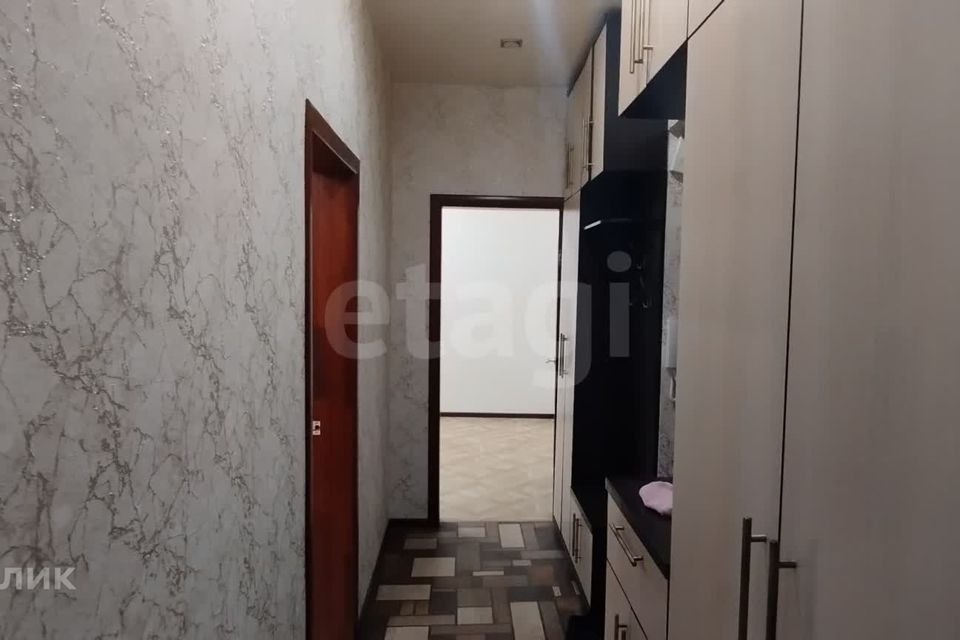 Продаётся 3-комнатная квартира, 62.5 м²