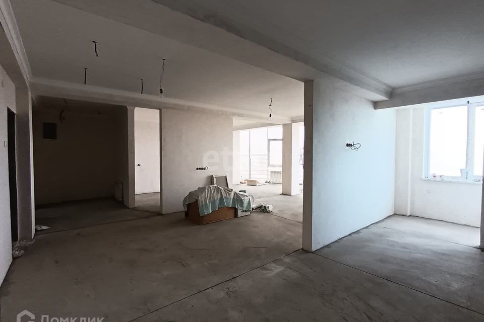 Продаётся 2-комнатная квартира, 89.5 м²