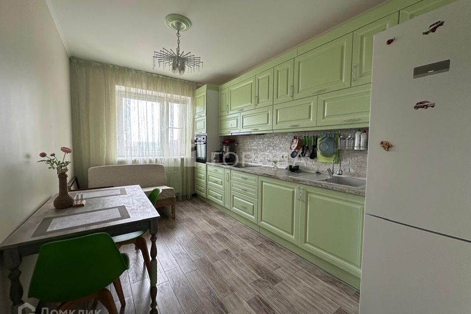 Продаётся 1-комнатная квартира, 42.8 м²