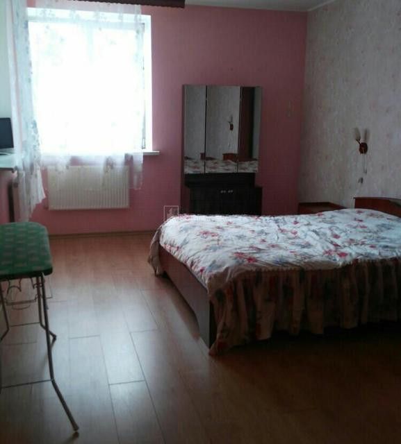 Сдаётся 2-комнатная квартира, 90 м²