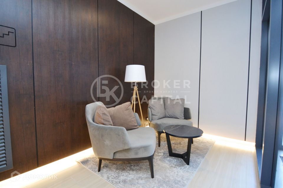Продаётся 3-комнатная квартира, 107 м²