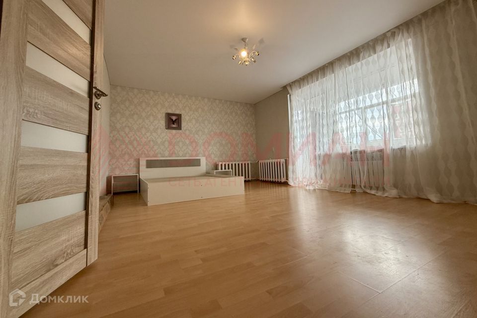 Продаётся 1-комнатная квартира, 42 м²
