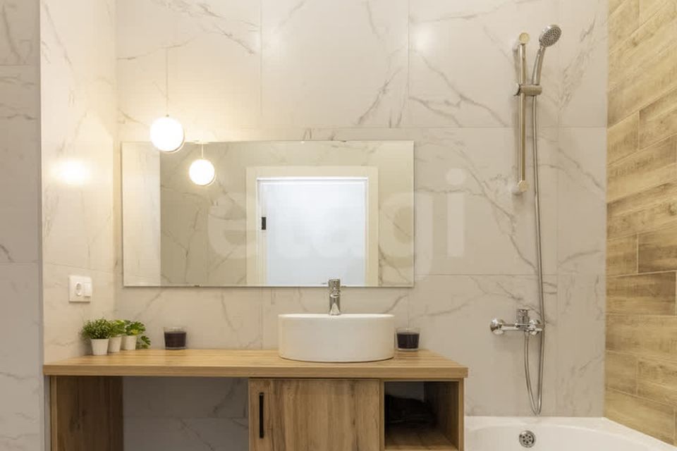 Продаётся 1-комнатная квартира, 41.2 м²