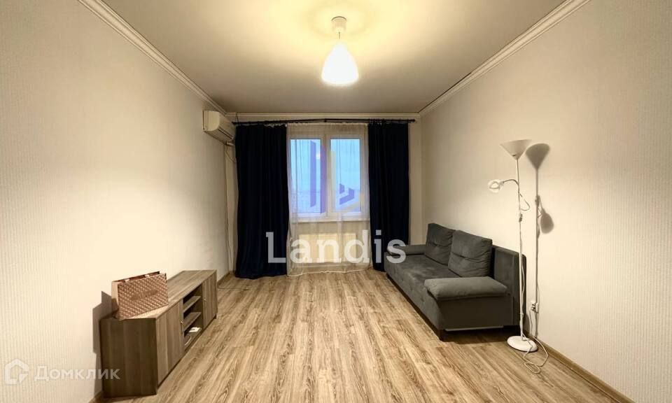 Продаётся 1-комнатная квартира, 37.4 м²