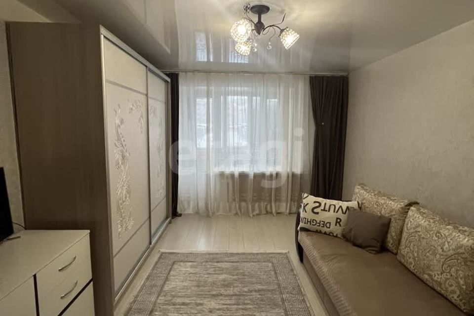 Продаётся 1-комнатная квартира, 37.9 м²