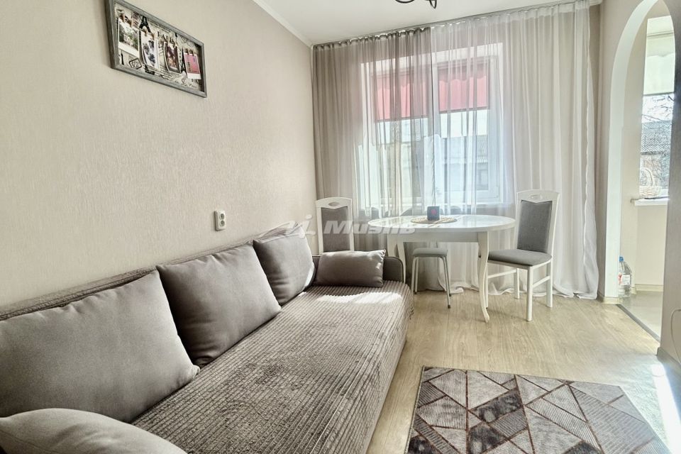Продаётся 3-комнатная квартира, 51.8 м²