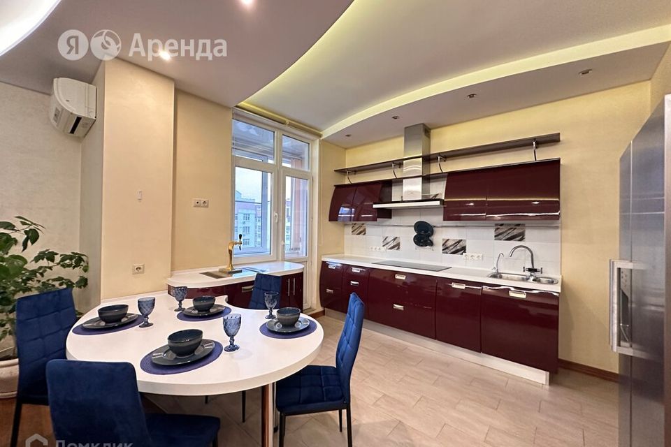 Сдаётся 2-комнатная квартира, 76 м²