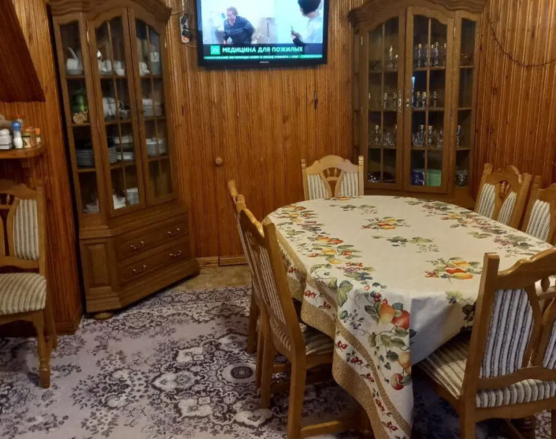 Продаётся 3-этажный дом, 260 м²