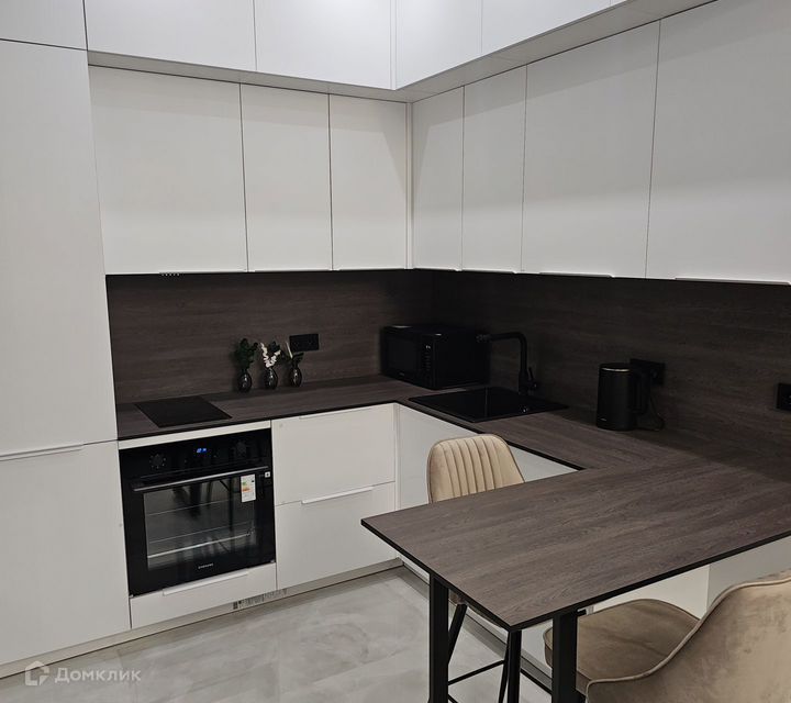 Сдаётся 1-комнатная квартира, 49 м²