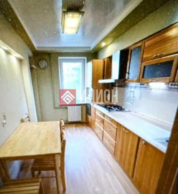 Продаётся 4-комнатная квартира, 76.2 м²