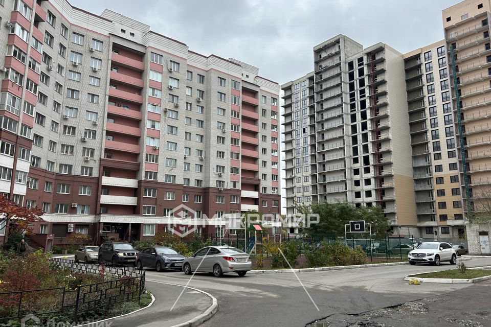 Продаётся 2-комнатная квартира, 69.8 м²