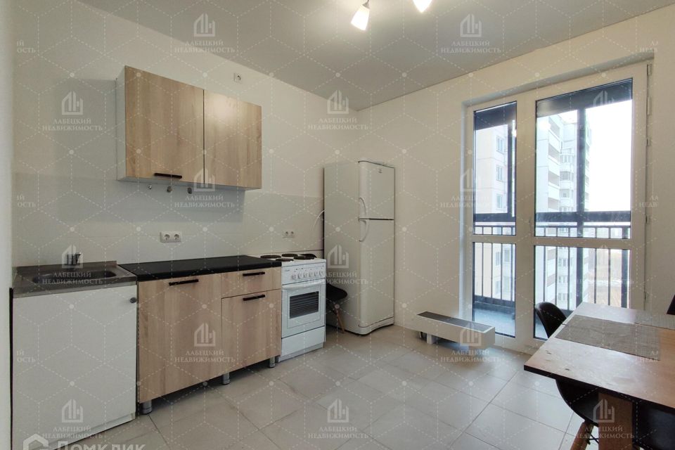 Продаётся 2-комнатная квартира, 62.7 м²