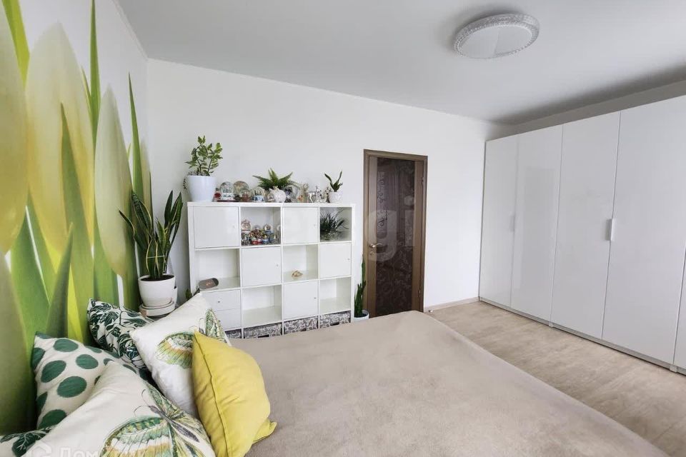 Продаётся 2-комнатная квартира, 75.6 м²