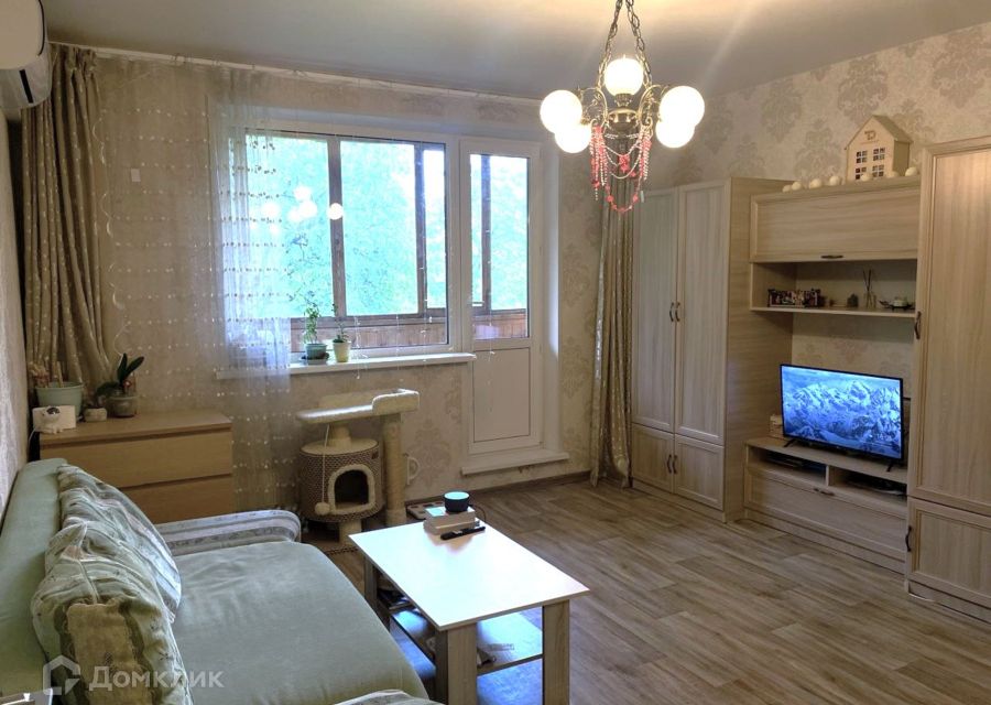 Продаётся 1-комнатная квартира, 38.8 м²