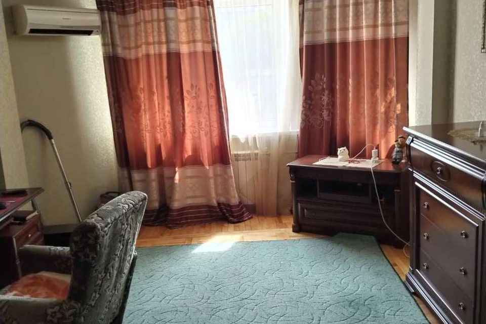 Продаётся 1-комнатная квартира, 45 м²
