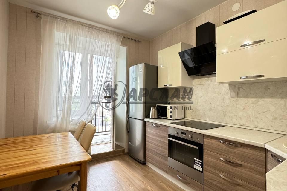 Продаётся 1-комнатная квартира, 38 м²