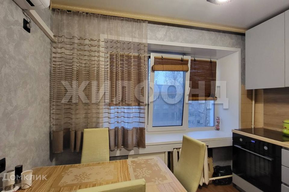 Продаётся 2-комнатная квартира, 46.2 м²