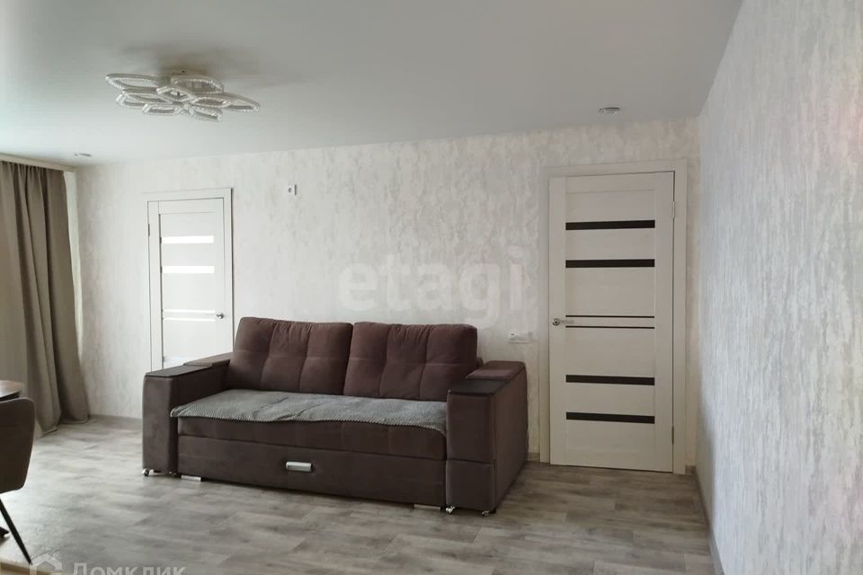 Продаётся 3-комнатная квартира, 54.3 м²