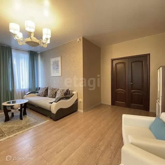 Сдаётся 2-комнатная квартира, 70 м²