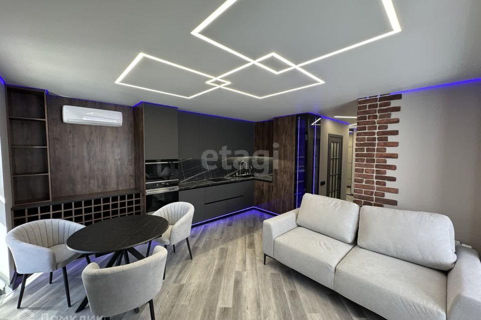 Продаётся 3-комнатная квартира, 80.9 м²