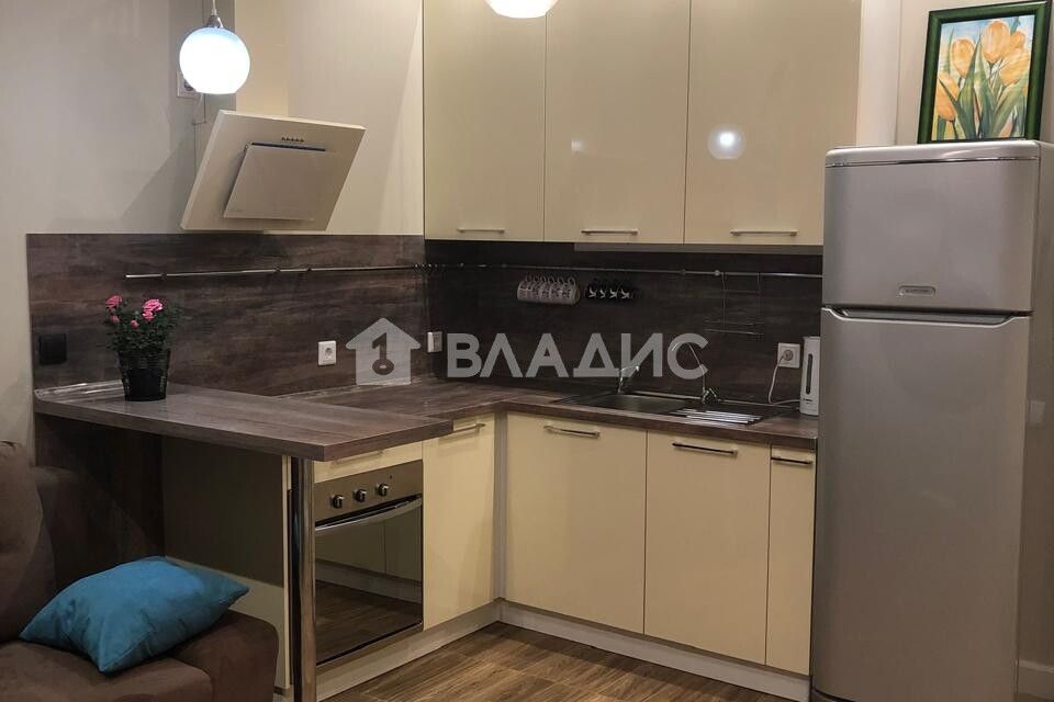 Продаётся 1-комнатная квартира, 41.9 м²