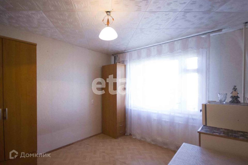 Продаётся комната в 3-комн. квартире, 19.7 м²