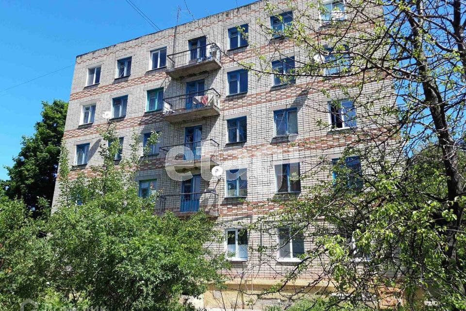Продаётся комната в 4-комн. квартире, 12.6 м²