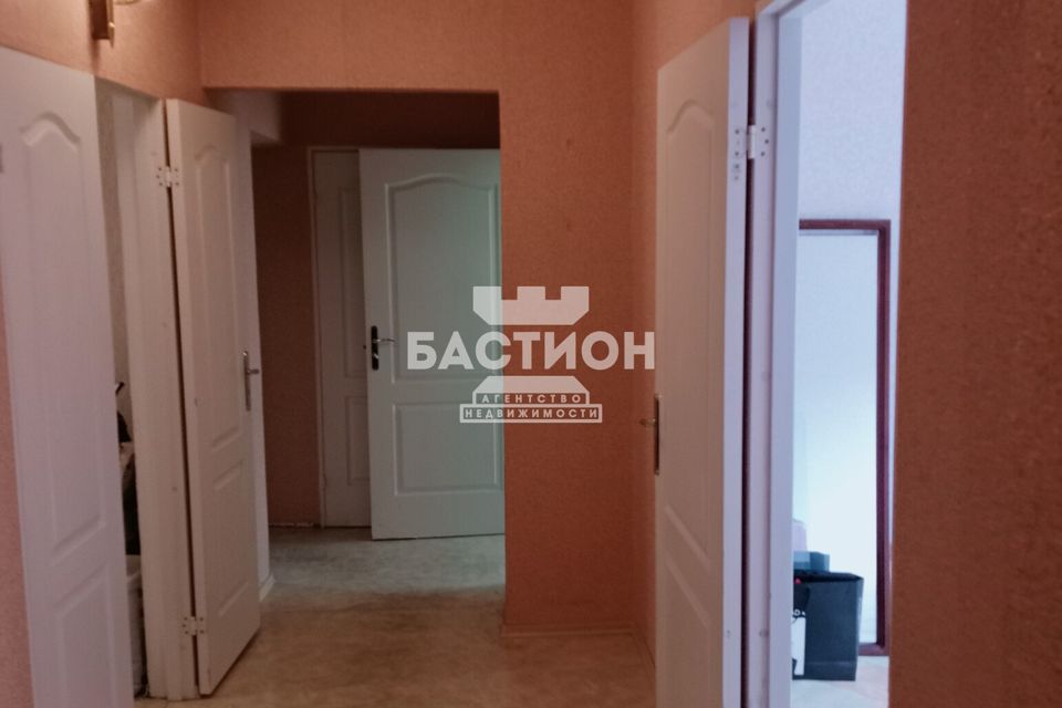 Продаётся 4-комнатная квартира, 80.9 м²