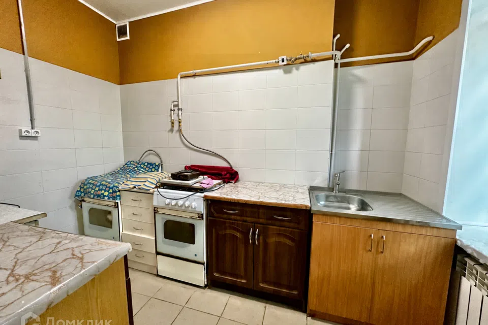 Продаётся 2 комнаты в 2-комн. квартире, 29.6 м²