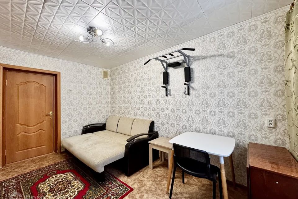 Продаётся комната в 1-комн. квартире, 13.6 м²