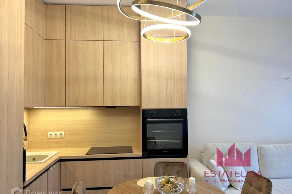 Продаётся 1-комнатная квартира, 47.6 м²