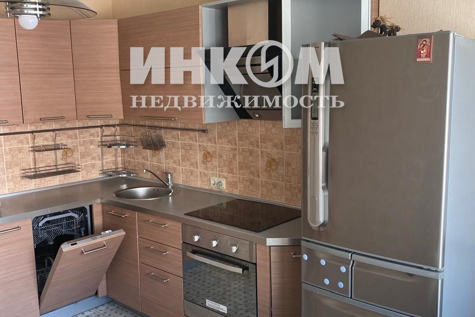 Сдаётся 3-комнатная квартира, 77 м²