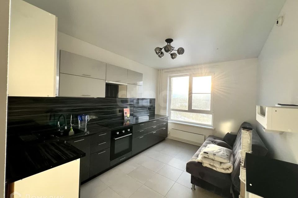 Продаётся 1-комнатная квартира, 38 м²